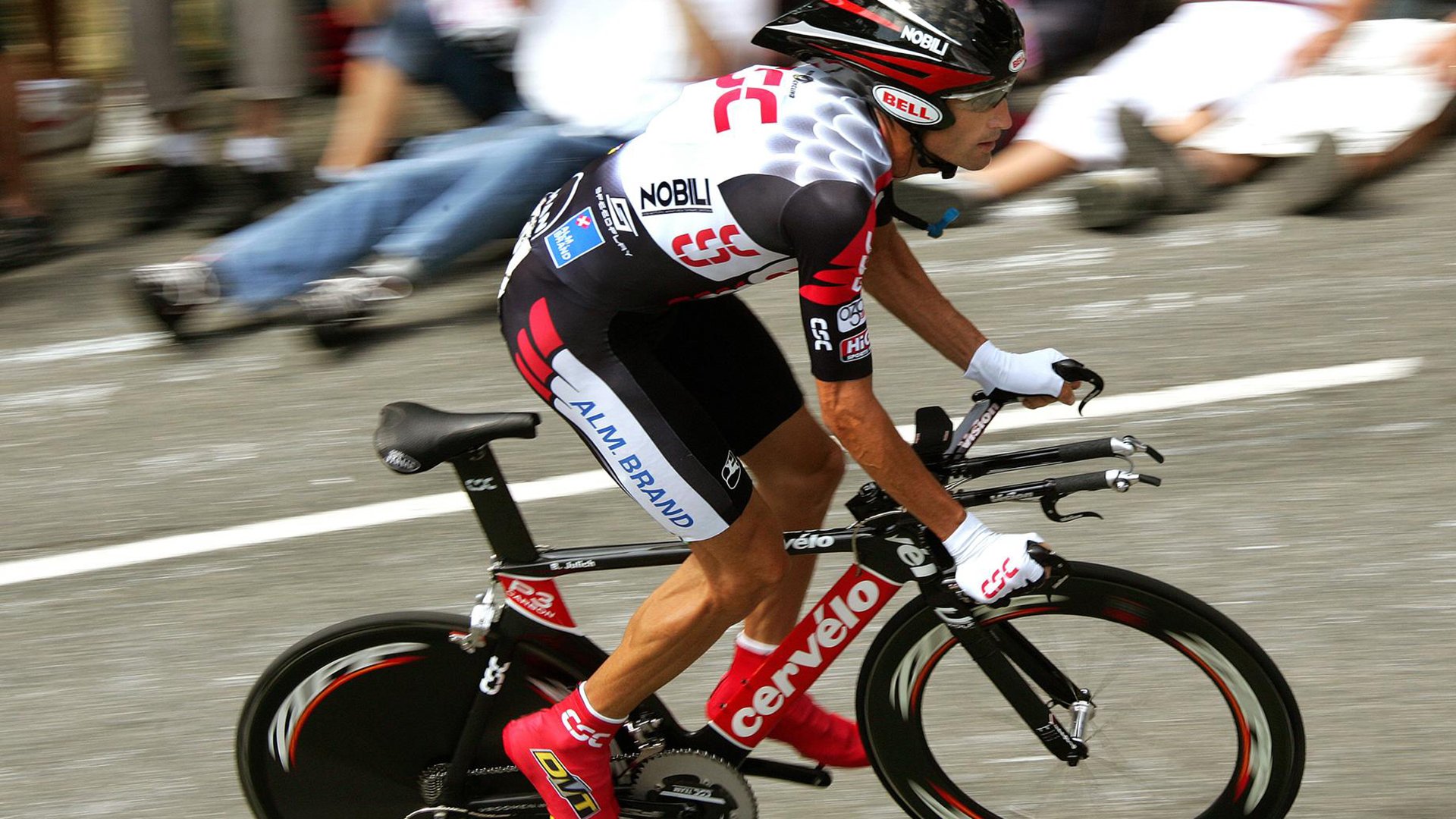 卡西尔·鲁索与麦迪逊·基尼跳板动作协调完美