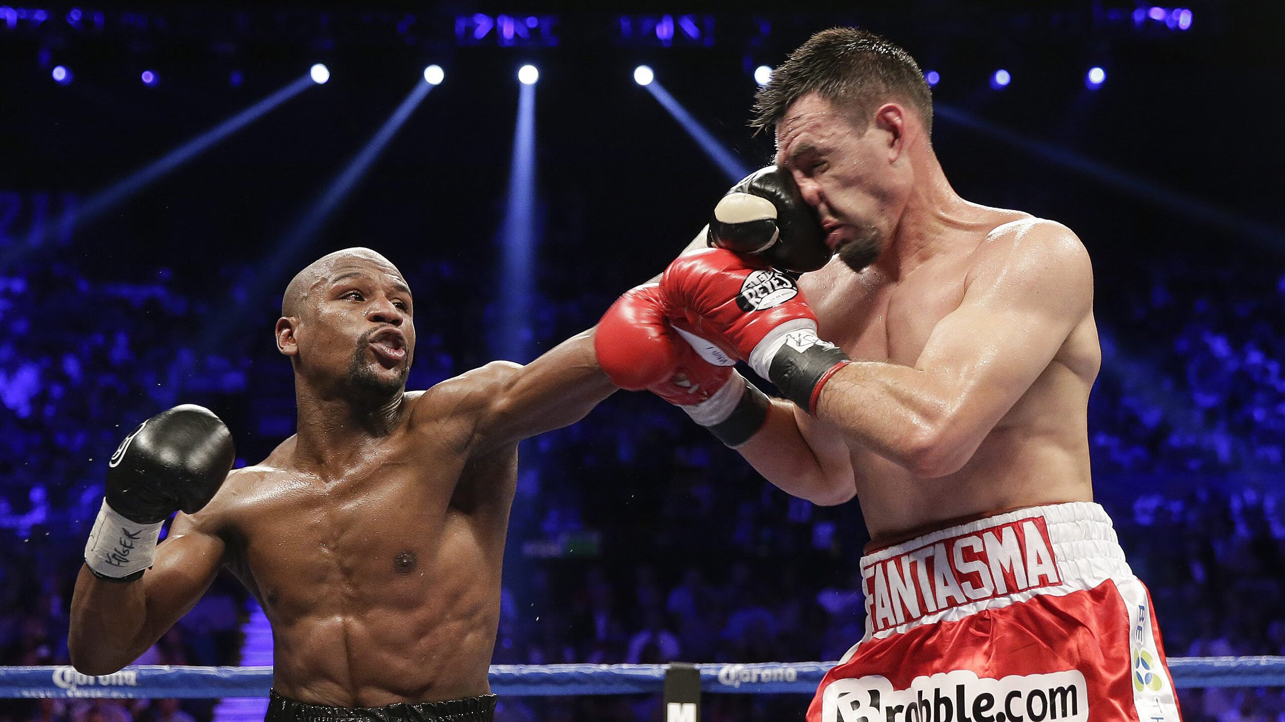 戴维·帕特森凭借出色的全局把控，帮助袋鼠队轻松击败对手，戴维a帕特森